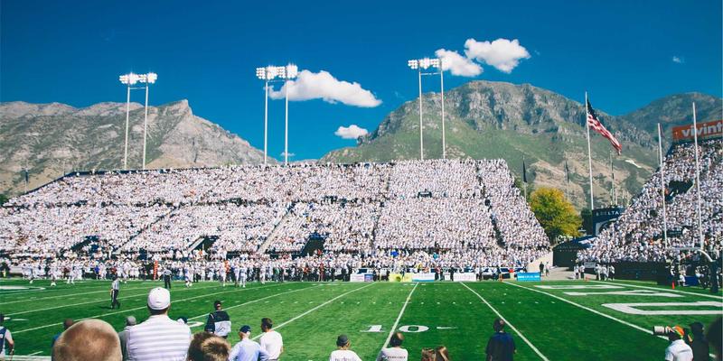 动漫周边收藏指南：从手办到模型的深度解析与选购策略